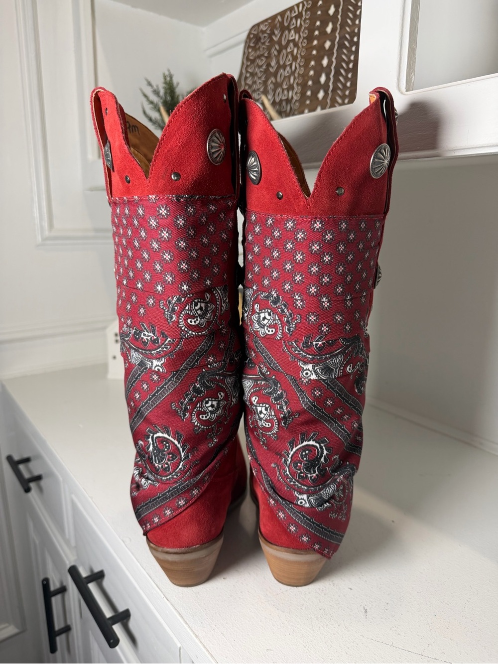 Dingo Womens 9M Red Suede Bandana Cowboy Boots Concho Western Cowgirl - Picture 6 of 9